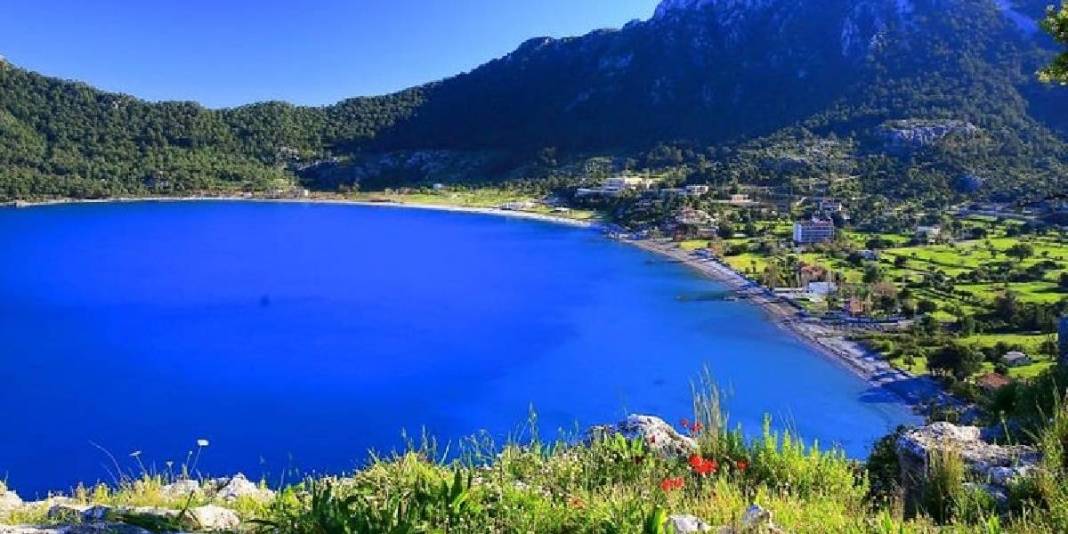 Ege’de zamanı durduran koy! Terk edilmiş gibi sessiz ve berrak: Burada sadece dalga sesi ve huzur var! 5